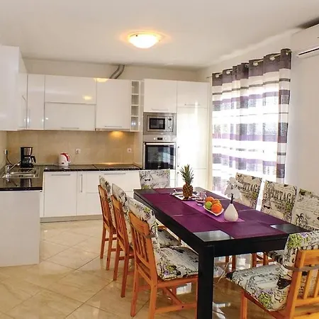 Apartment Penthaus Stipe *