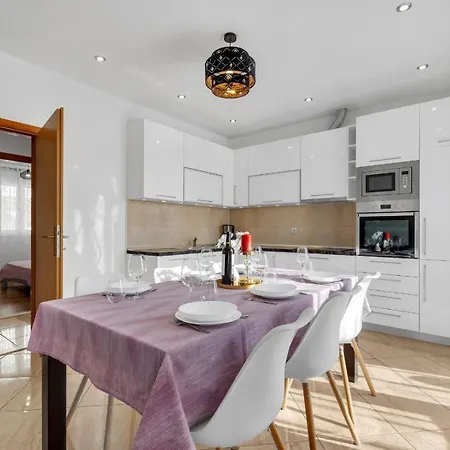 Apartment Penthaus Stipe *