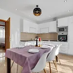 Apartamento Penthaus Stipe *